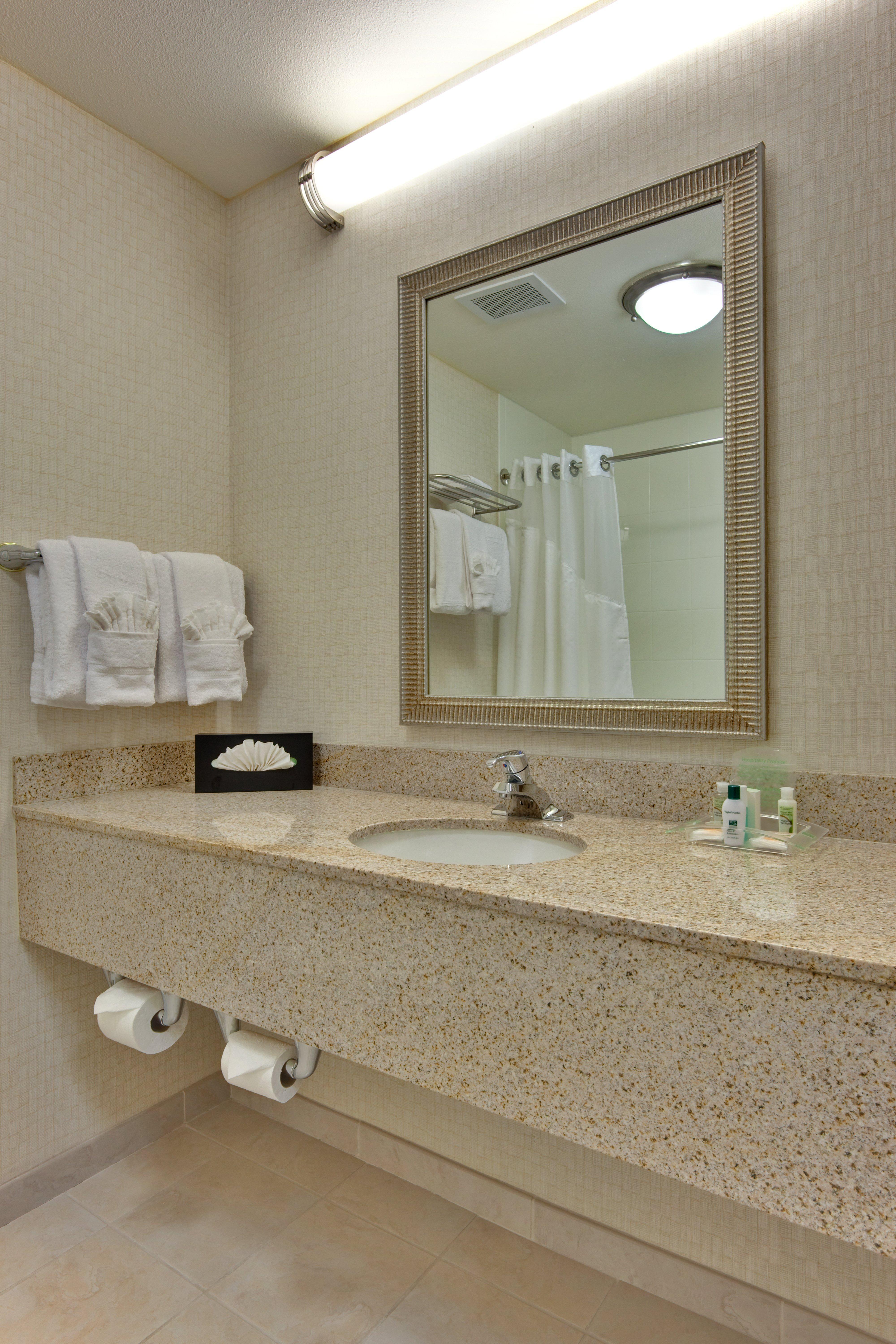 Holiday Inn & Suites Bakersfield By Ihg Экстерьер фото