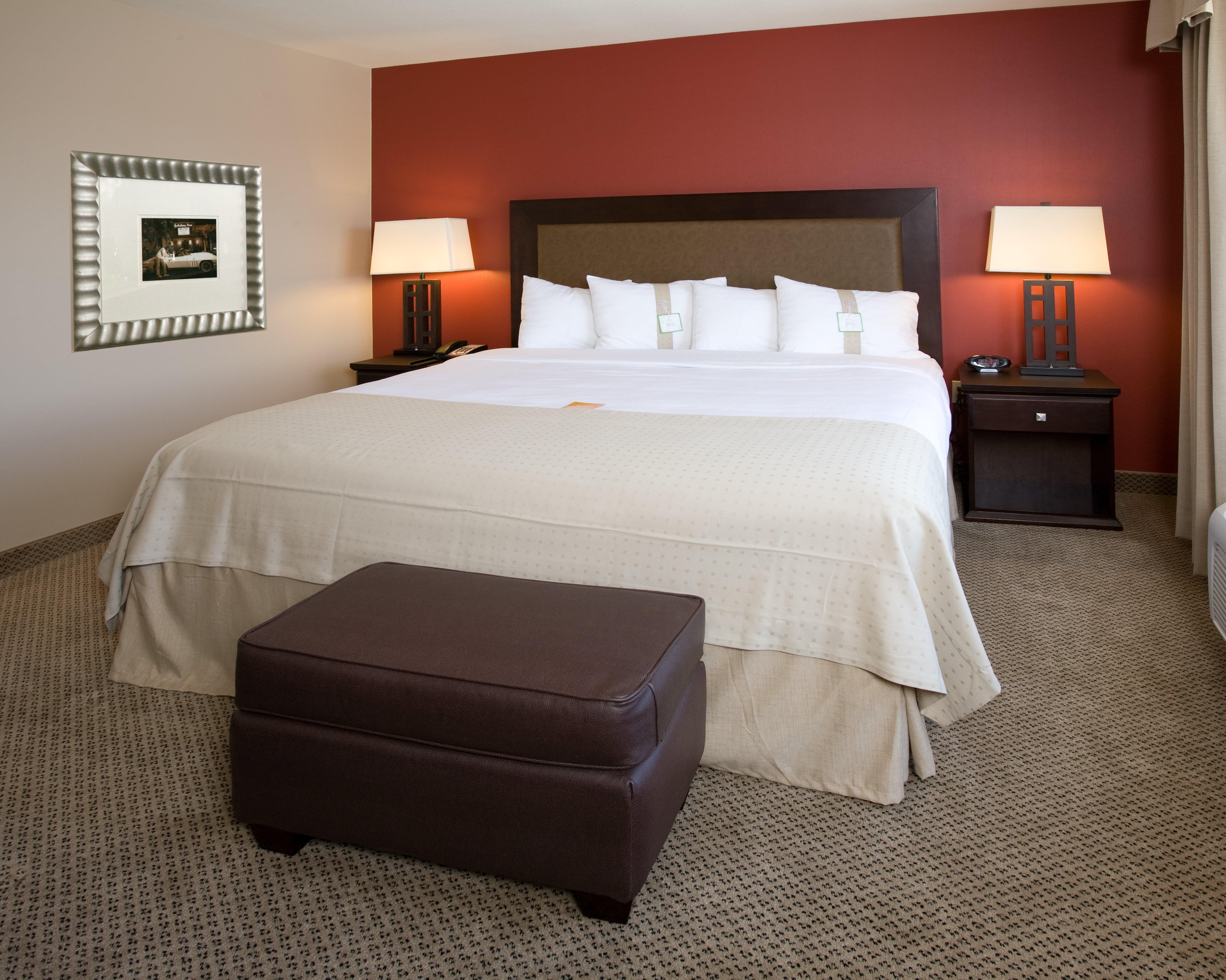 Holiday Inn & Suites Bakersfield By Ihg Номер фото
